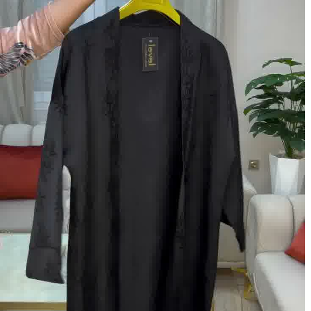 Abaya de luxe ( avec fond de robe )
